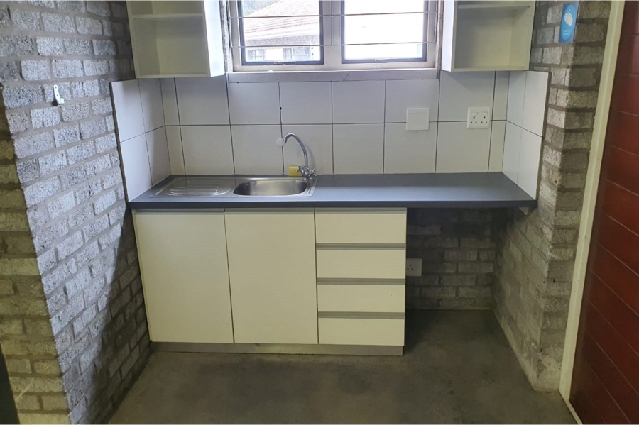 To Let commercial Property for Rent in Newton Park Eastern Cape